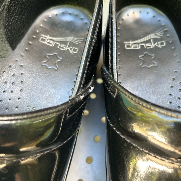 Women’s black patent leather Dansko clogs size 38 - Picture 6 of 6